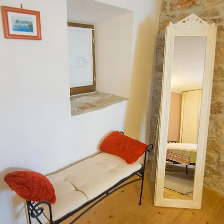 Semesterbostad 3* Stone House Dora For 5 Guests, Pasman Island *