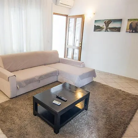 3* Stone House Dora For 5 Guests, Pasman Island Semesterbostad *