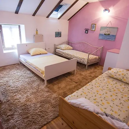 3* Stone House Dora For 5 Guests, Pasman Island Nyaraló Tkon
